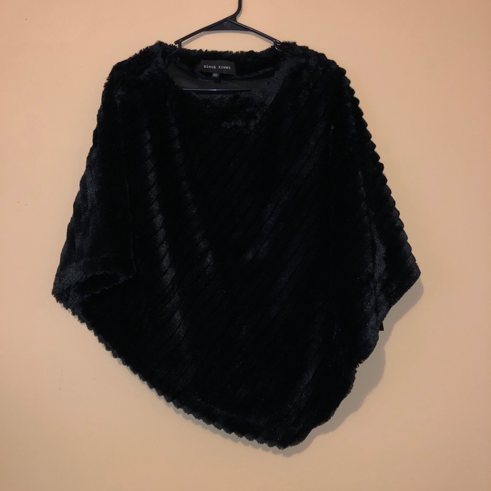 Black cover/faux fur